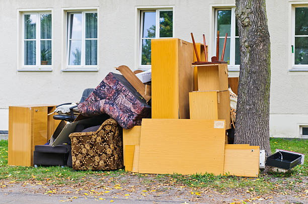 Best Construction Debris Removal  in Lansing, MI